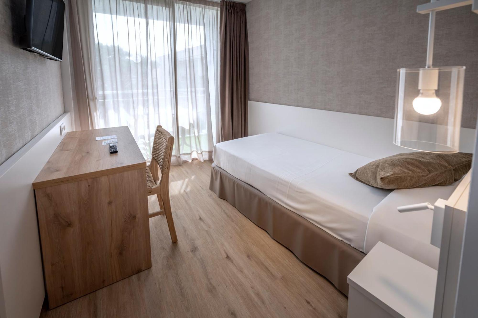 Single Room,1683804468:JPEG